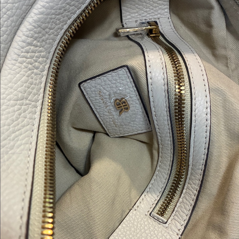 NWOT Banana Republic Cream Pebbled Hobo Shoulder Bag - Picture 5 of 8